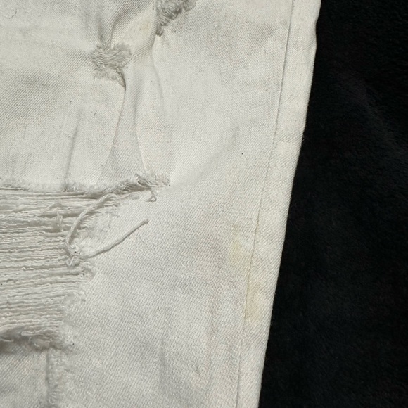 Old Navy Distressed Jean - Picture 2 of 5